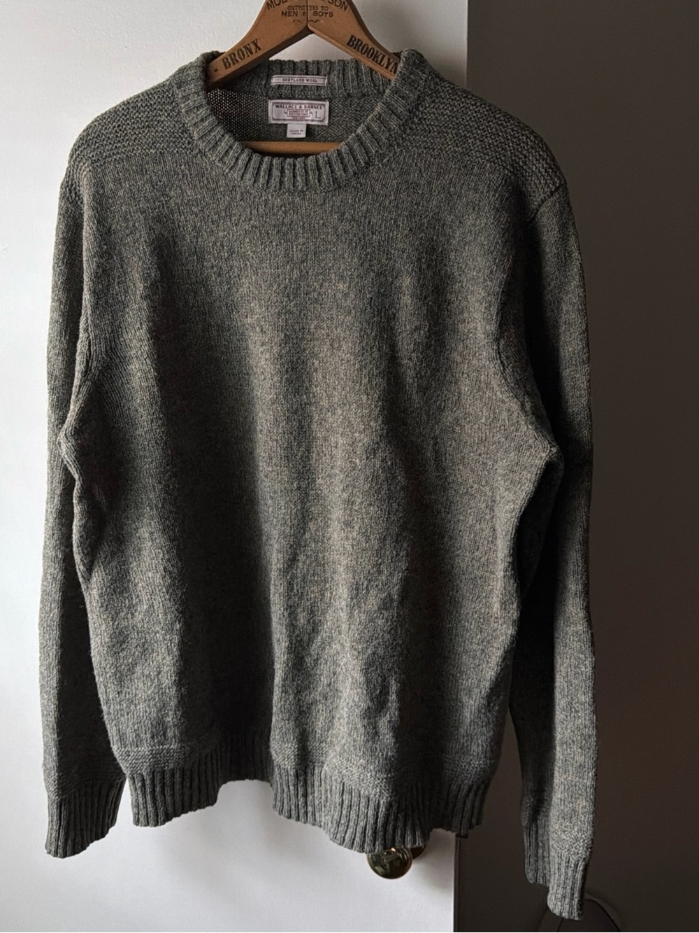 WALLACE & BARNES Shetland Wool Sweater Men’s Size L Green Elbow Patches Crewneck